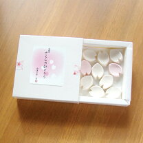 Works もりおか石割桜クッキー パッケージ ⁡ もりおかおみやげプロジェクト「モヤーネ」@moyane.jpの新商品、『もりおか石割桜クッキー』のパッケージデザインを担当しました。⁡商品概要盛岡の観光名所のひとつ、巨大な花崗岩の割れ目から育った一本桜「石割