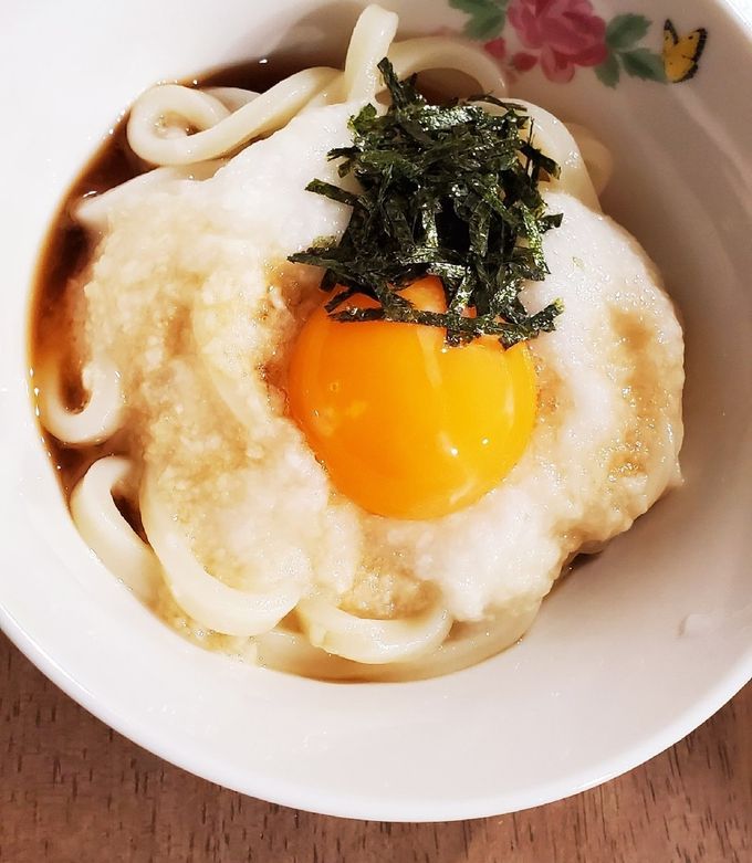 名島屋のだしで作った山かけうどんは、ちょっとした、うどん屋さん