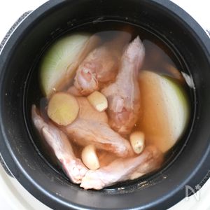 バクテー 肉骨茶薬膳スパイスセット スペアリブと煮込んで、甘塩っぱいスープはご飯にも合う🍖 お家で簡単に本格バクテーが作れるスパイスセットです😁バクテー肉骨茶薬膳スープスパイスキットお家で簡単バクテーの素スペアリブスペアリブレシピ