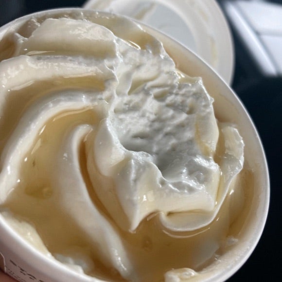 Shinのスタバカスタム.アールグレイティーラテ⁡ カスタム内容 ✓はちみつ追加 ⁡ ✓ゼンブミルク ⁡ ✓フォーミー ⁡○こんな味です アールグレイの香りと口当たりのいい ゼンブミルクでとっても美味しいです ふわっふわのフォームミルクが たまらなくクセになります