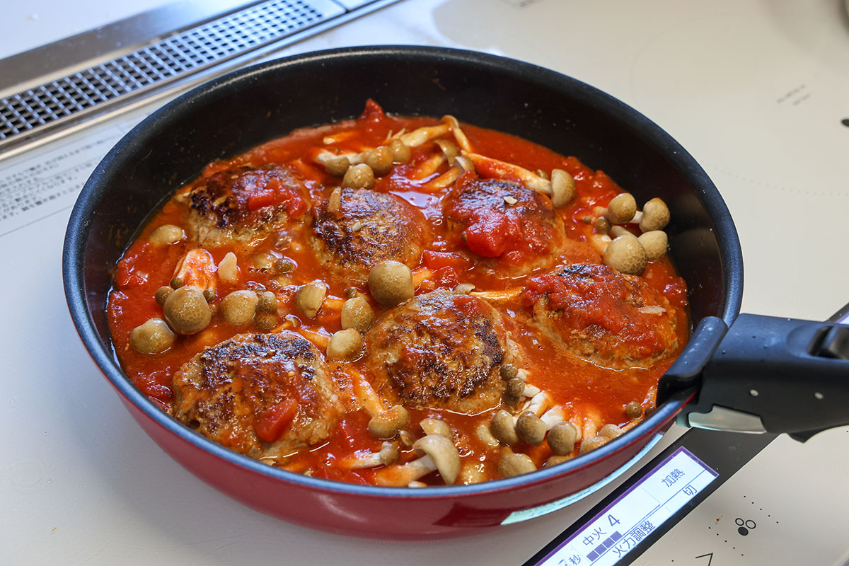 必ずみんなにほめられる！ 本当においしい「煮込みハンバーグ」の作り方 - レタスクラブ