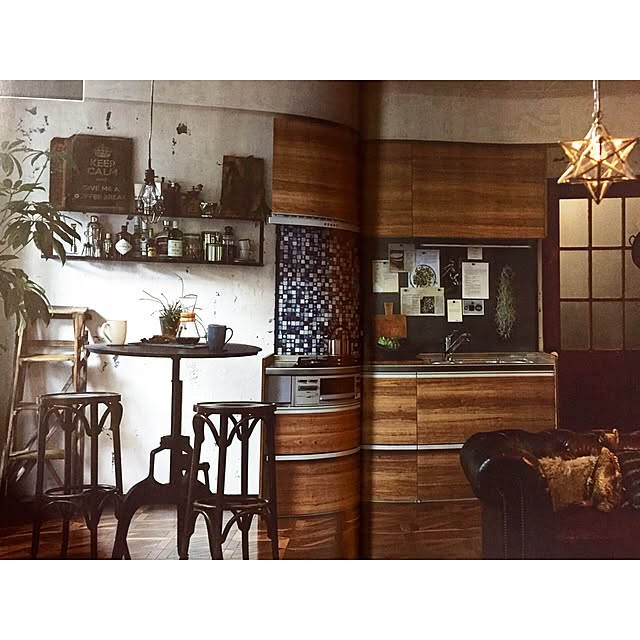 どんなキッチンを選びますか？？☺︎ 見た目、扉の色、対面・壁付け、収納量、IH・ガスコンロ、幅、質感などなど、選ぶ基準はいろいろですよね！ということで、今回はリノベーションのなかから、キッチンだけを集めました！ よかったら見てみてください😊 その他の