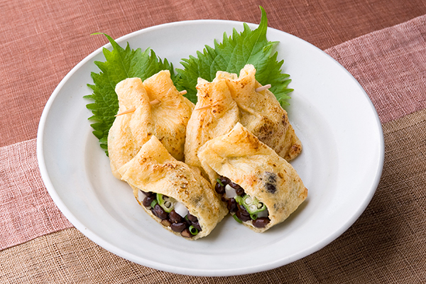 \ コメント欄に「黒豆だんご」と投稿で、DMにレシピをお届け！,白玉団子の黒豆あん ,初級レベル 🕒調理時間：10分,富澤商店アレンジ部レシピ👩‍🍳, , , お正月などに余った黒豆アレンジです!, 今回は冷凍特撰白玉を使いましたが、勿論手作りでも!, 冷凍 特撰白玉は、冷凍とは思えないほど, もっちもちで美味しいので、ストックにも便利です。,