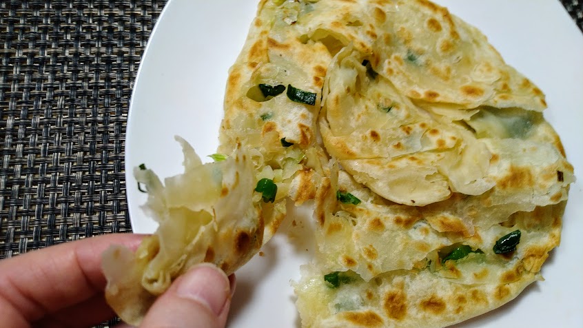 業務スーパー「葱抓餅 薄焼き餅 」で台湾B級グルメ！食べ方＆アレンジレシピをご紹介