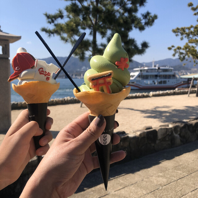 宮島モチーフの可愛いいクッキーつきが嬉しい美味しいソフトクリーム！』by yokoMAMA : 宮島うまいもの館 - 宮島町 レストラン食べログ