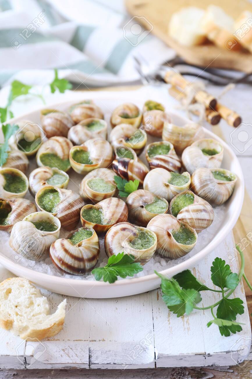 フランス料理 エスカルゴ - No: 26650788写真素材なら「写真AC」無料 フリー ダウンロードOK