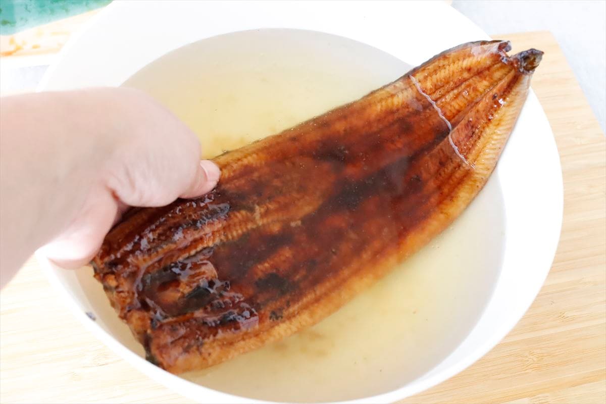 国産並みのおいしさに？巷で話題の「中国産うなぎをおいしくする方法」2種類を試してみた - メシ通ホットペッパーグルメ