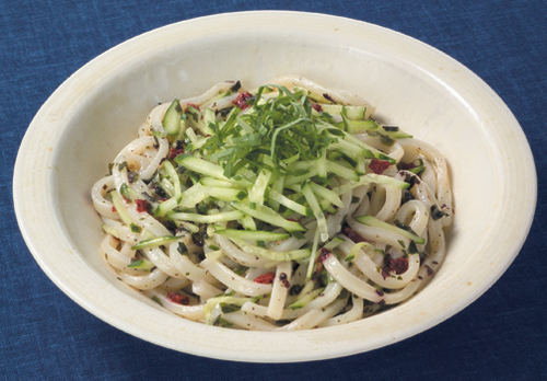 塩昆布とツナのまぜうどんつるやかアレンジレシピ東洋水産株式会社