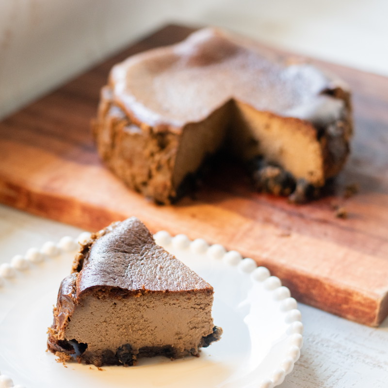 簡単にできる！チーズケーキの盛り付け方法とおしゃれに見せるポイント - macaroni