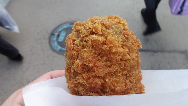 鎌倉にもあった!チョコレートコロッケはチョコがたっぷり詰まっていた 12.9.1: ニッポンの奇食とB級スポット