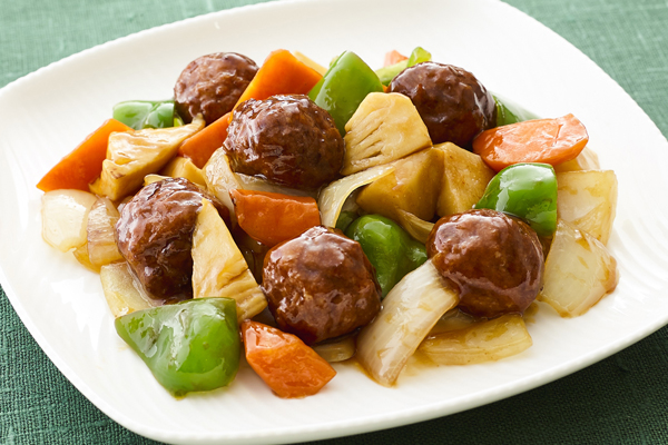 肉団子の酢豚風と４種の副菜 : 柿市の昼ご飯