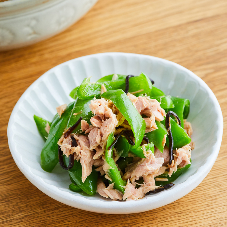 レンジで簡単 ピーマンと人参の塩昆布あえ