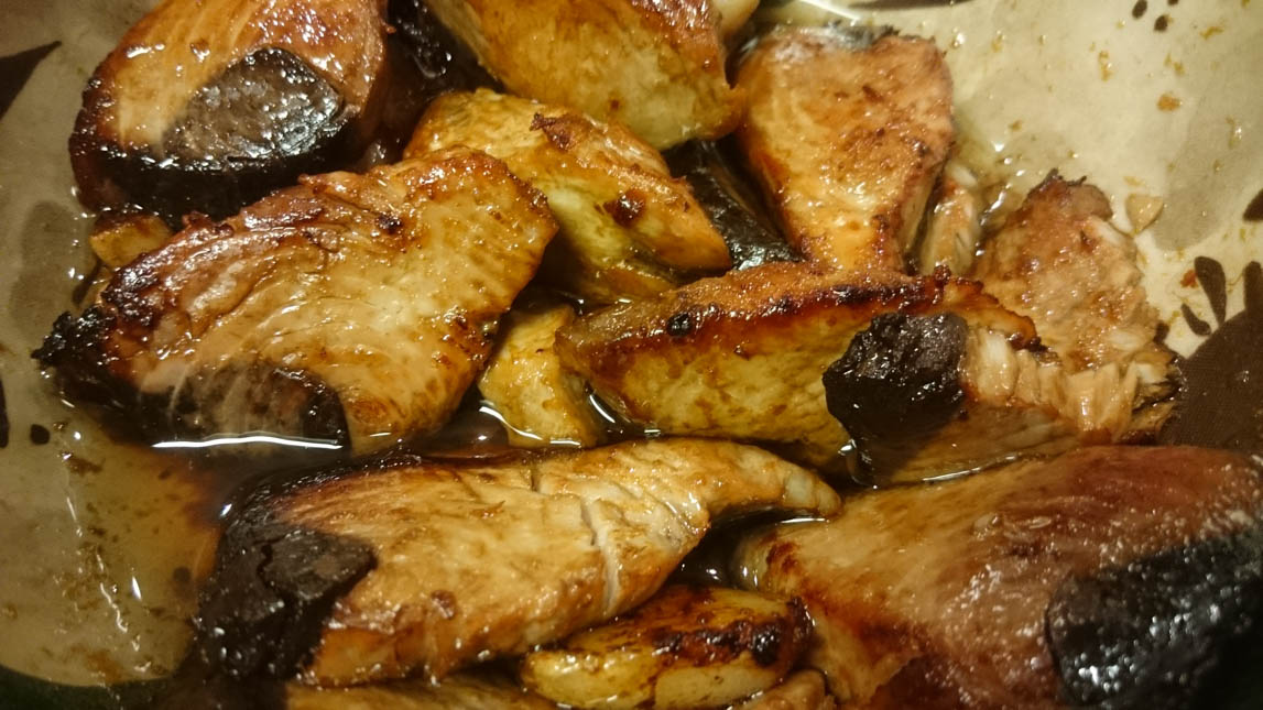 スーパーで買ったカツオの柵をおいしく食べる方法を老舗居酒屋店主に教わった - メシ通ホットペッパーグルメ