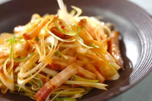 おもてなしにもおすすめ！ほったらかし醤油オニオン焼き豚