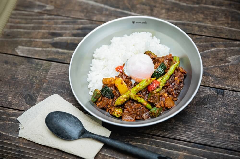 野菜が主役のアウトドア料理おすすめ「串野菜」レシピUNAU MAGAZINE ウナウマガジン-理想の暮らしと住まいを探そう