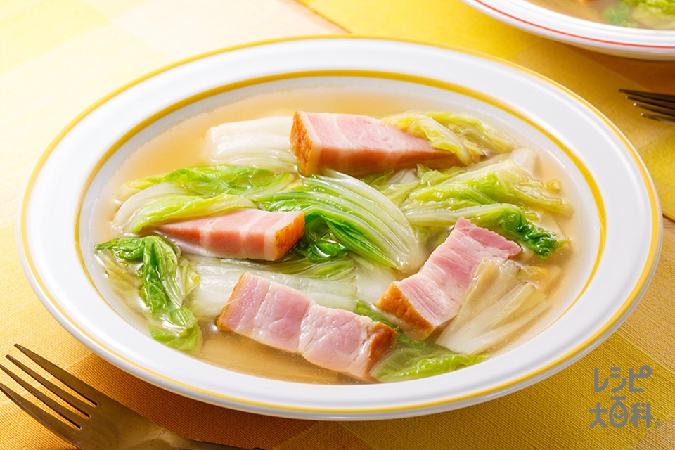 ただ煮込むだけ！『白菜のミルクスープ』