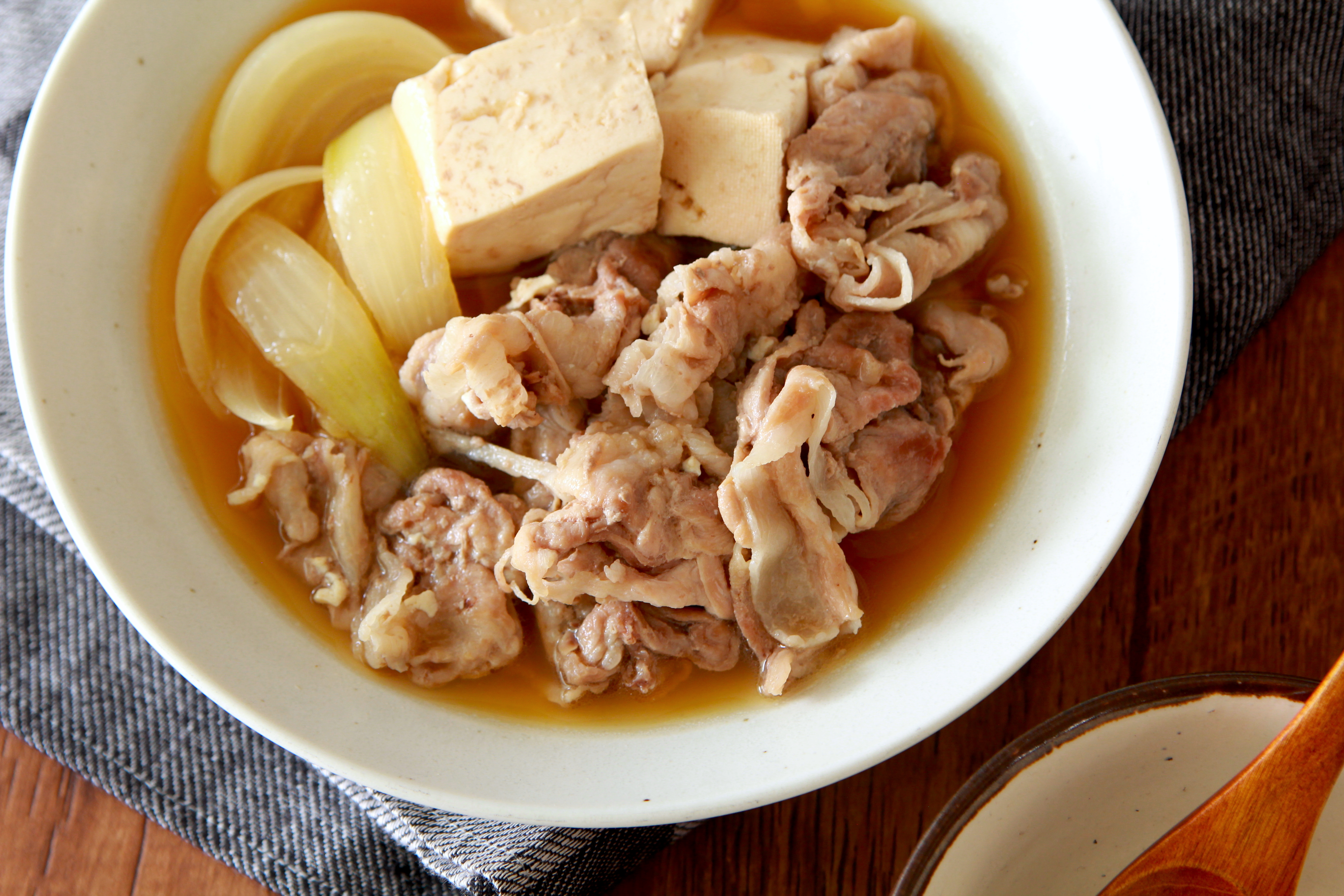 めんつゆで簡単！味染み肉豆腐