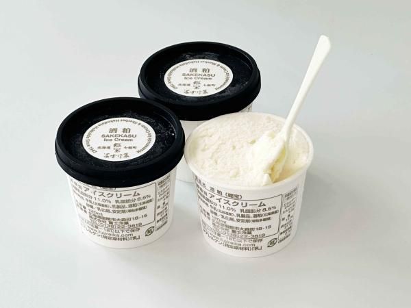 COOPさっぽろ北乃覚醒シリーズに倶知安の二世古酒造の酒と酒粕を使ったアイスクリーム。お酒の良い香りとなめらかな味わい上品さを感じるおいしさ！ハーフムーン halfmoon blog