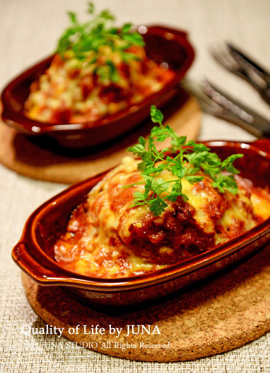 ハンバーグステーキ・トマトソースの写真素材81954519- PIXTA