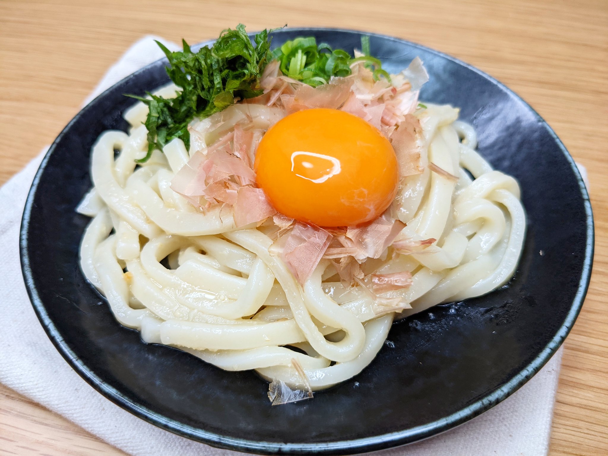 赤いトマト冷やし担々うどんほこフレ