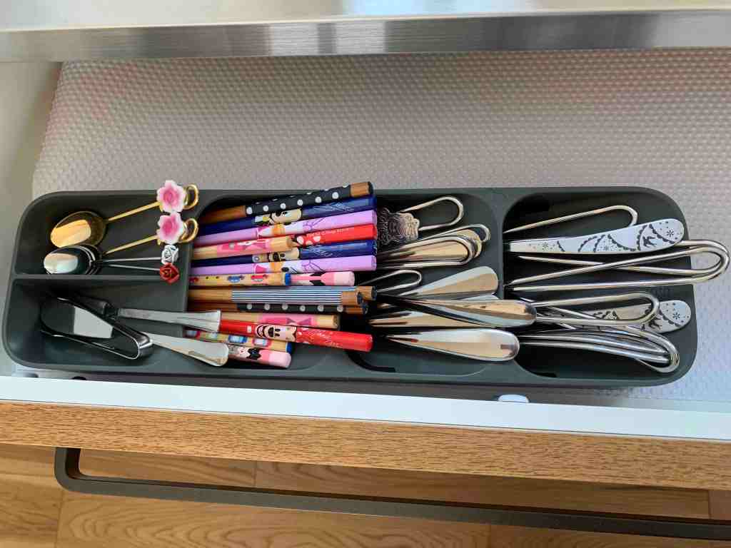 ジョセフ ジョセフ Joseph Joseph カトラリーケース ドロワーオーガナイザー ラージ キッチン収納 引き出し 食器棚 整理 トレーカトラリー収納 85152 DrawerStore Large Compact Cutlery Organiser ☆Joseph JosephジョセフジョセフGulliver Online Shopping