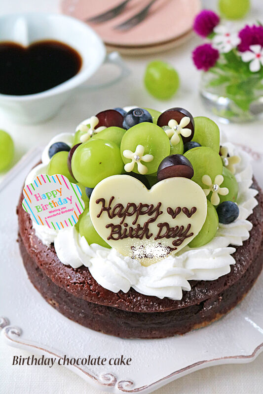 材料2つでかわいく特別に！簡単チョコペンデコレーション