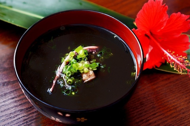 世界のホテルレシピ イカを使ったタイ伝統家庭料理。LifestylemadameFIGARO.jp フィガロジャポン