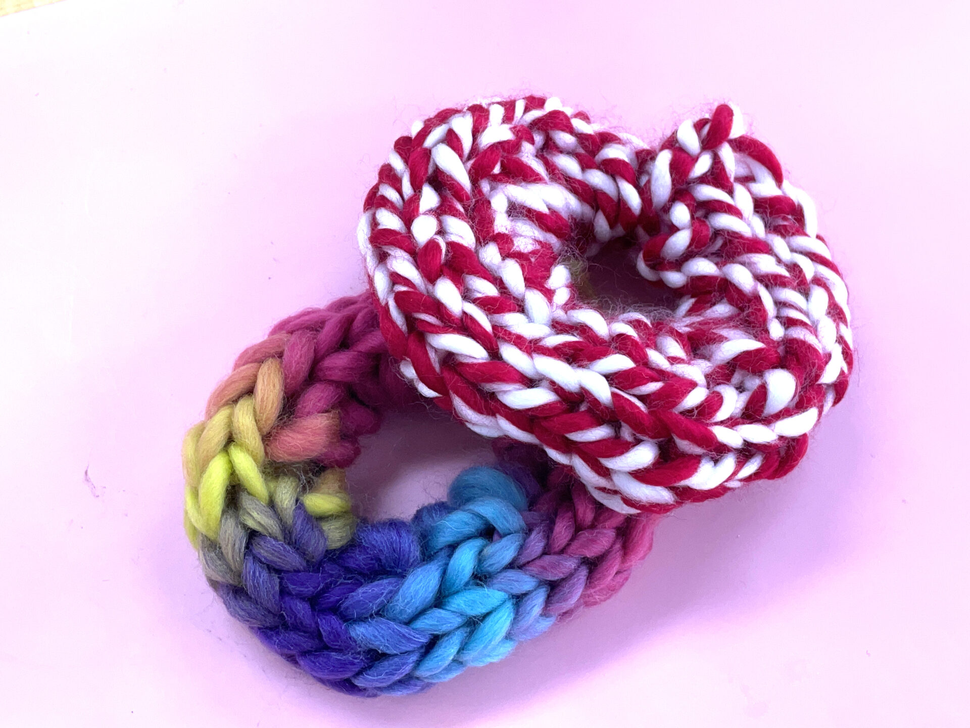 モコモコ毛糸で超簡単指編みシュシュハンドメイドの作り方・アイデア暮らしニスタ