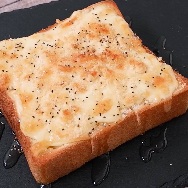 甘塩っぱさがクセになる♡ハニーマスタードチーズトースト 〃ω〃