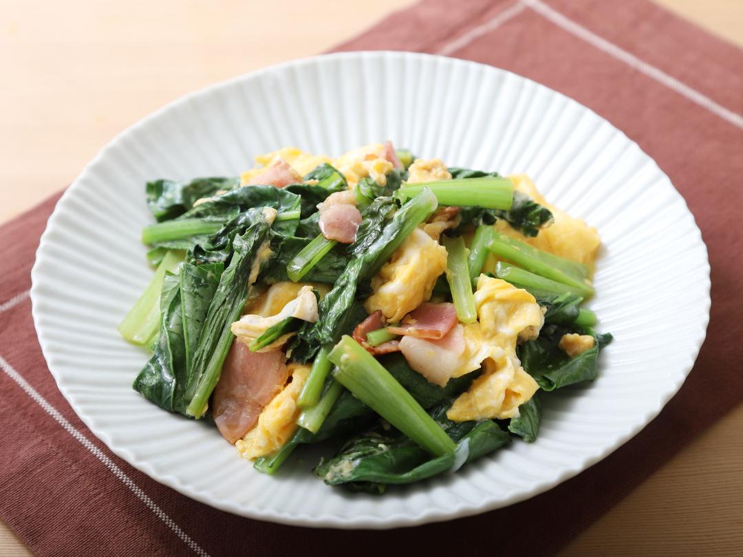 今日の収穫。パセリ、ピーマン、小松菜小松菜は、5cmからだけれど花が咲いてしまったのもあり。暖かくなった分、成長が早い。ピーマンは、小さかったけれと取りました。花が咲いているし、わき芽が大きくなるまでみんなとカゴメでつくるコミュニティ &KAGOME アンド