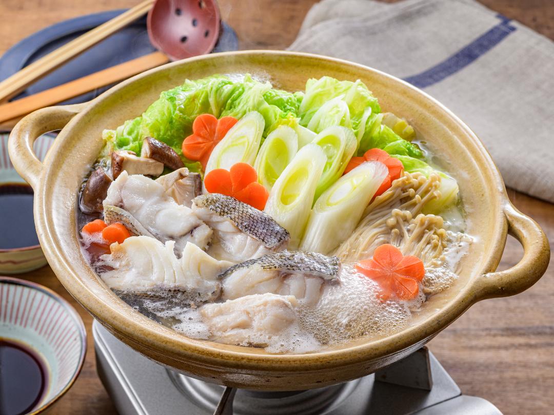 魚介と野菜のほっこり焼あごだし鍋