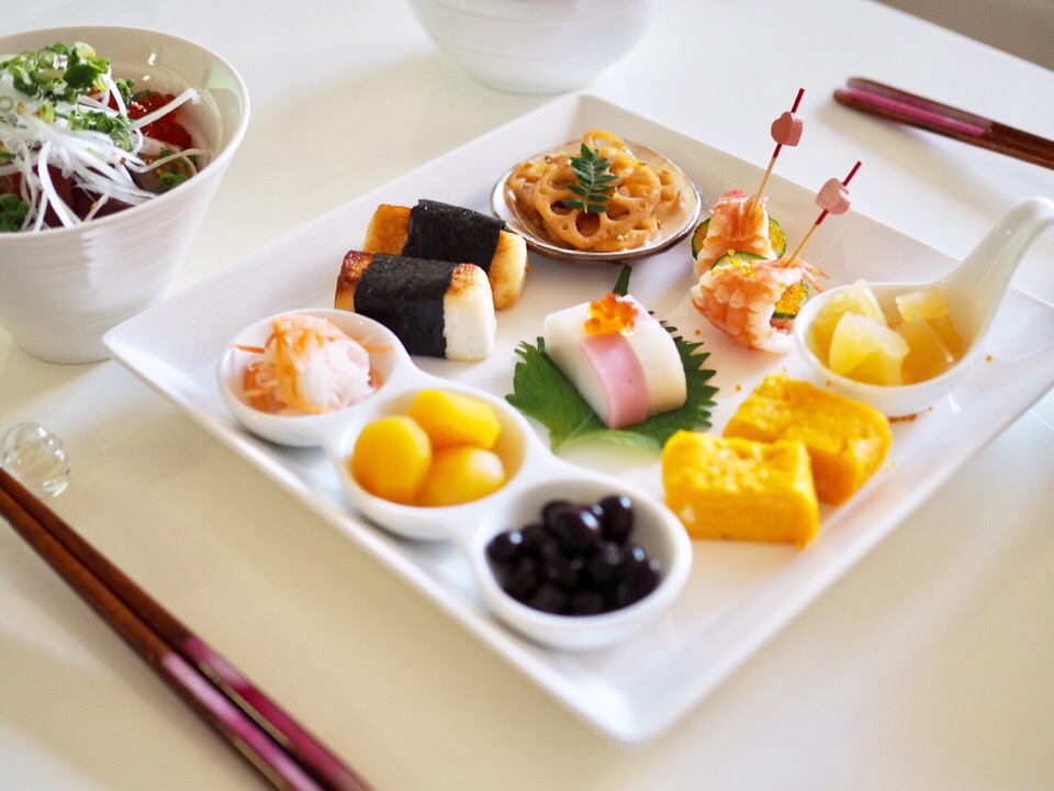 ひとり一皿が新定番!ワンプレートおせちで迎えるお正月│「健康な食」をデザインする ビオサポレシピ