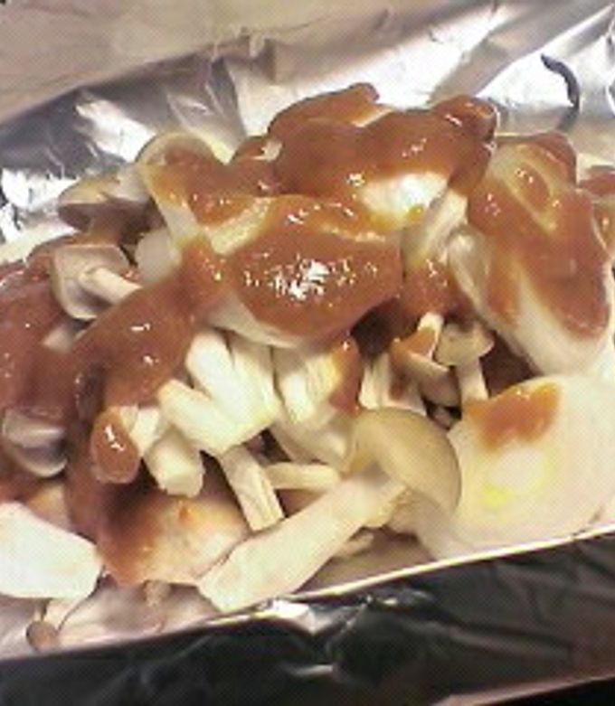 味噌マヨだれが香ばしい！舞茸と鶏肉のホイル包み焼き レシピ・作り方クラシル