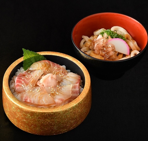 伊勢神宮 おはらい町の味わい わらじやの手こねずしと釜めし - 伊勢神宮参拝と観光の徹底ガイド：内宮・外宮巡りと周辺エリアの魅力伊勢参り・旅行・ツアー・ホテル・グルメ