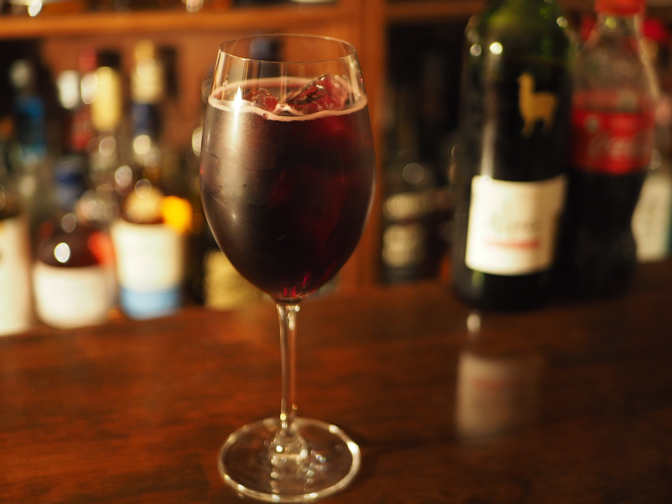 赤ワインにコーラ「カリモーチョ」越谷・南越谷のバーならVin Brule Verre