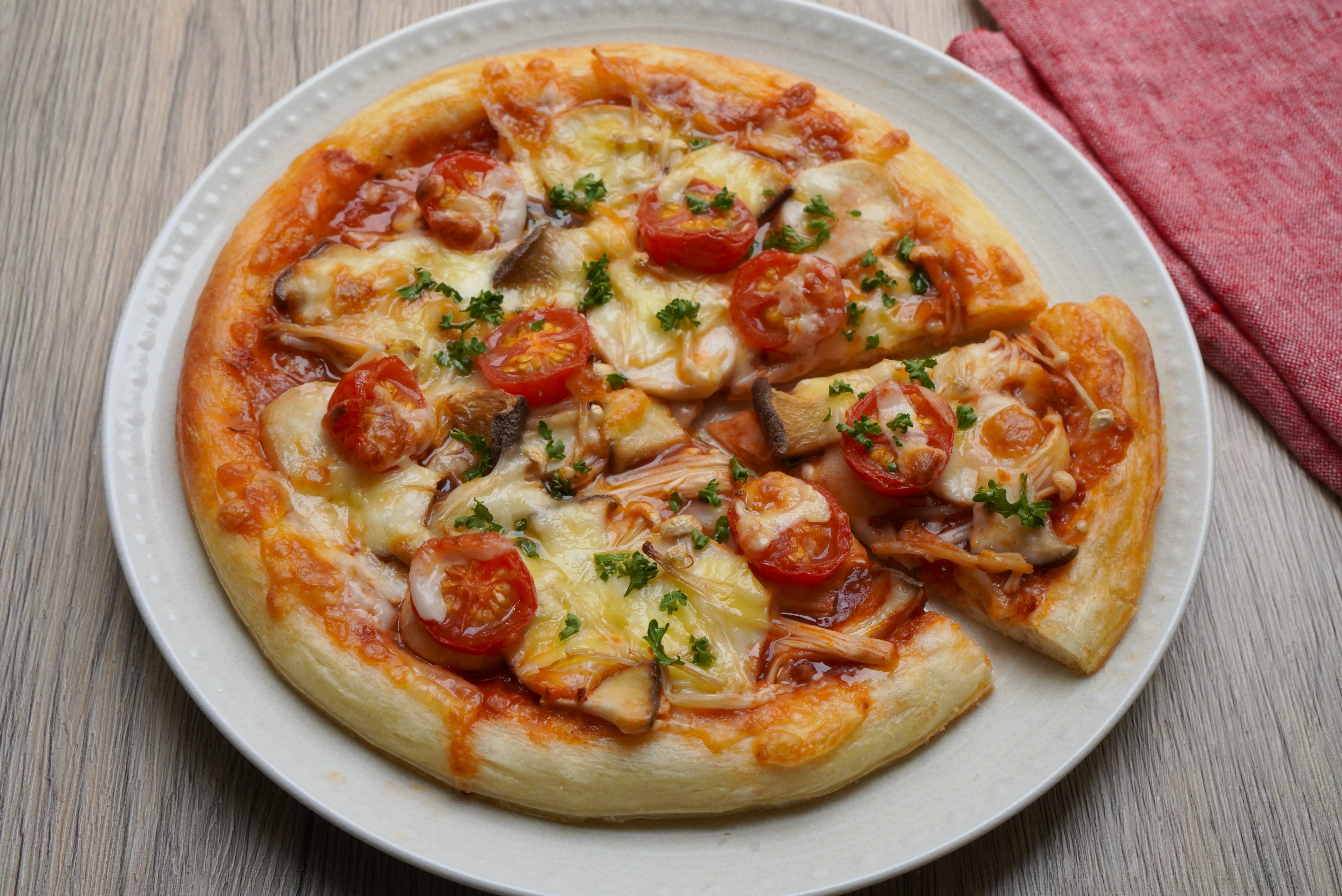 きのこたっぷりピッツァ のレシピ・作り方ELLE gourmetエル・グルメ