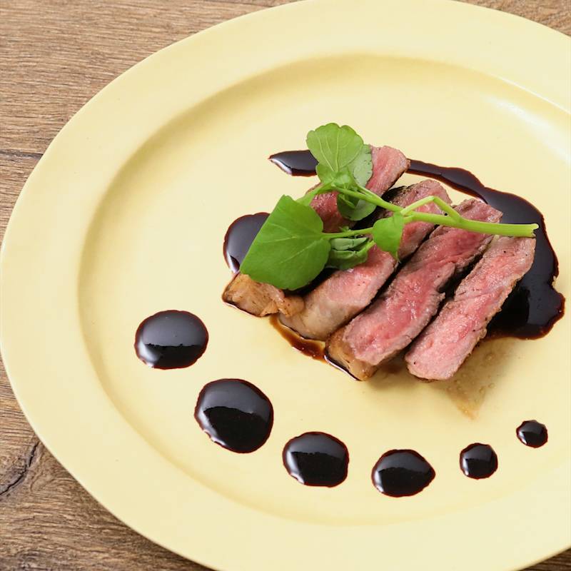 牛ステーキ 玉ねぎソース