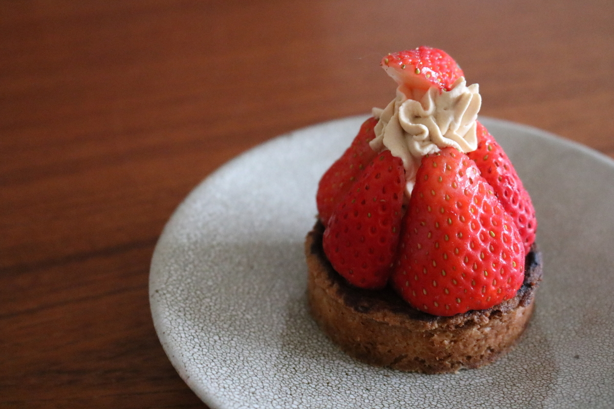 アーモンドプードルなしでも簡単！美味しいいちごタルトの作り方