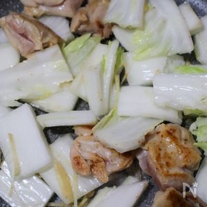 白菜ときくらげの甘酢炒め