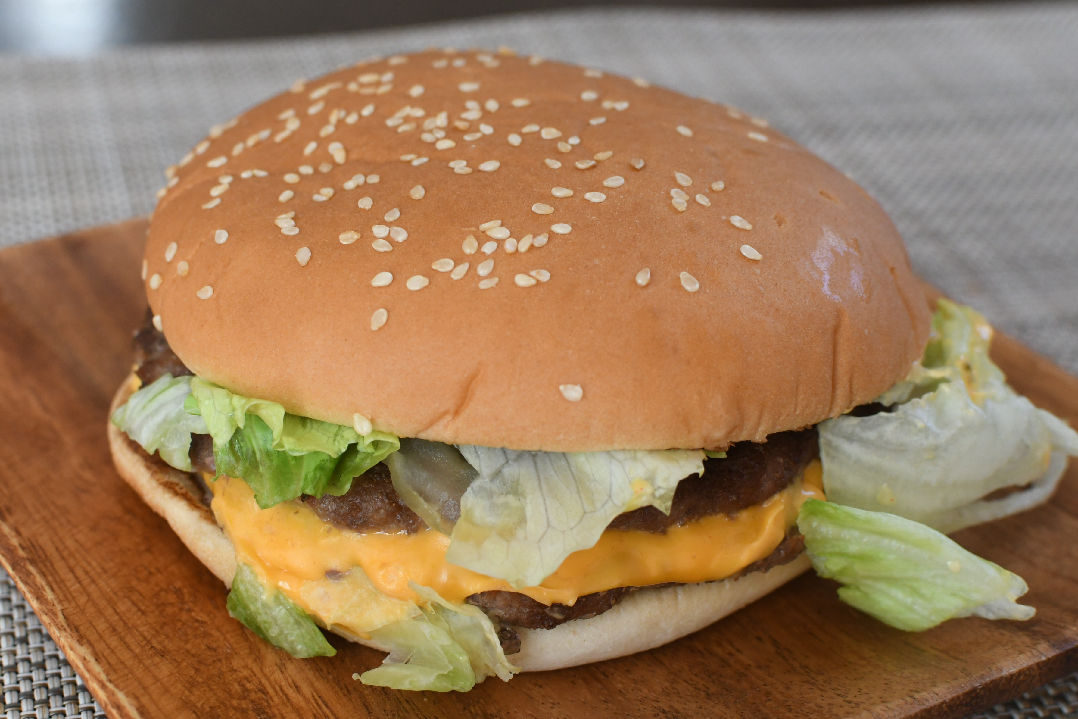 チキンナゲットと ハニーマスタードの コンビ最強です🙌 ハニーマスタードは マックのナゲットソース に似ています。 好きすぎて飲みたいくらい🤣チキンナゲットハニーマスタードおうちカフェ国産鶏肉業務スーパー業務用スーパー業スーお弁当おかず