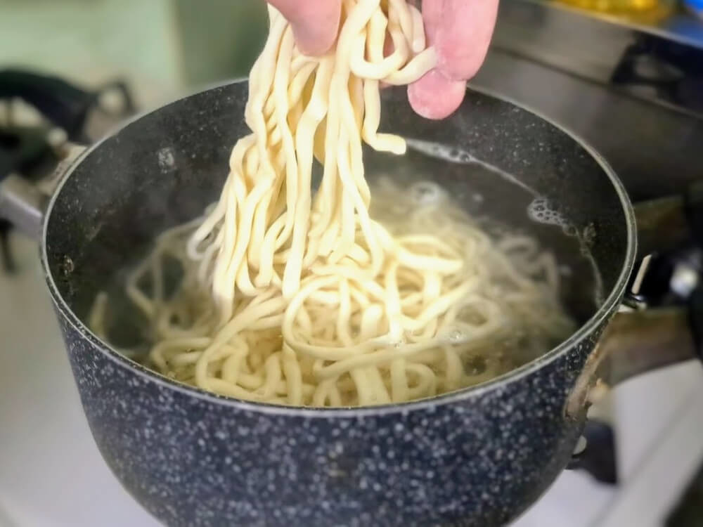日本一ウマイと大絶賛されてる吉池の「大進食品・生太うどん」を食べてみた結果ガジェット通信 GetNews
