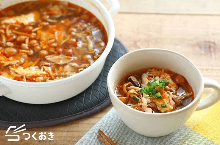 ペペロンチーノと相性抜群の献立は？うま味が増すアレンジと副菜選び食・料理オリーブオイルをひとまわし