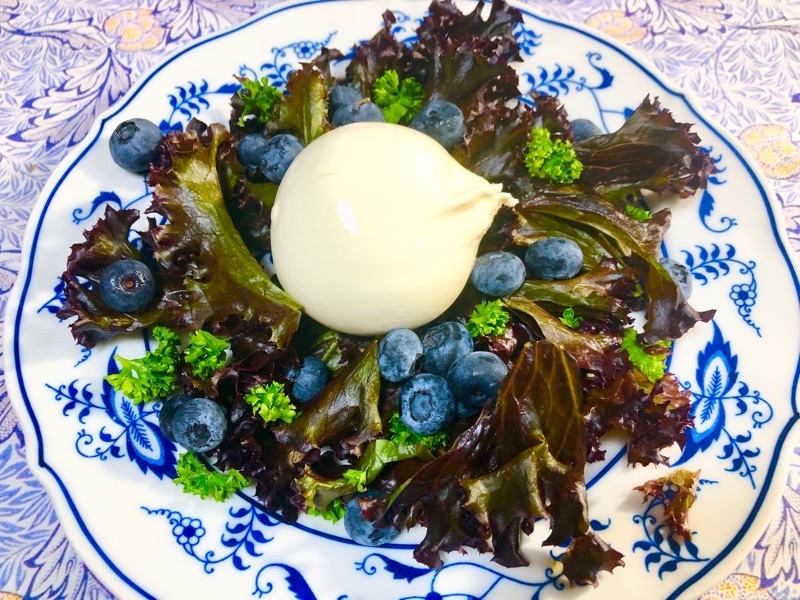 巾着みたいな『ブラータチーズ』とは？ おすすめの食べ方やレシピも紹介 – grapeグレイプ