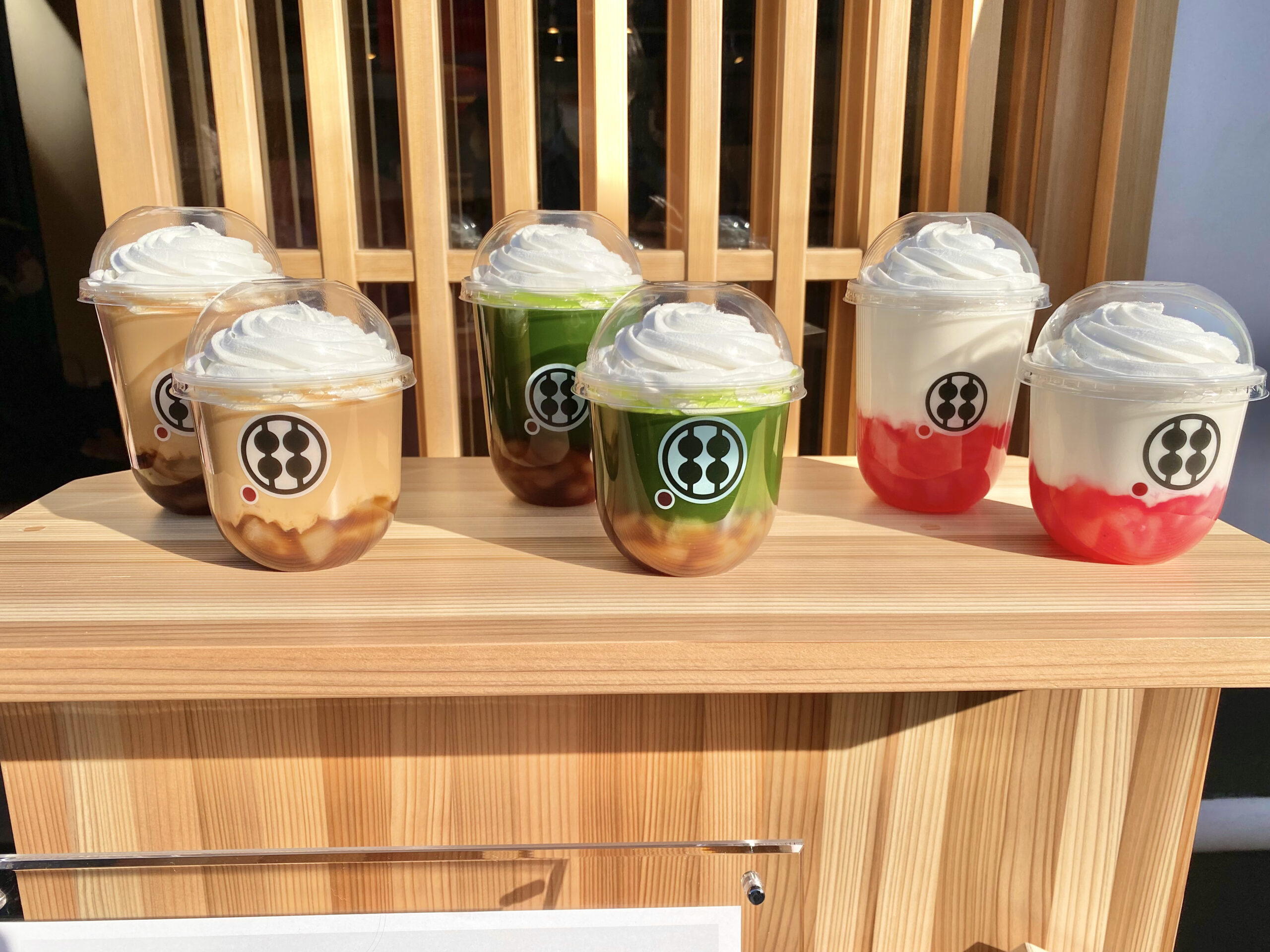 タピオカじゃない！？敷島堂のわらび餅ドリンクわらピが新食感で美味しい