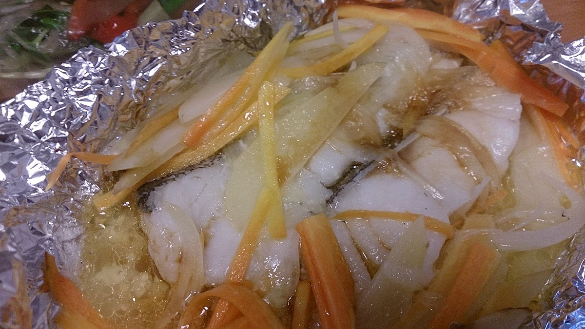 味噌バター香る「きのこと魚のホイル焼き」remy