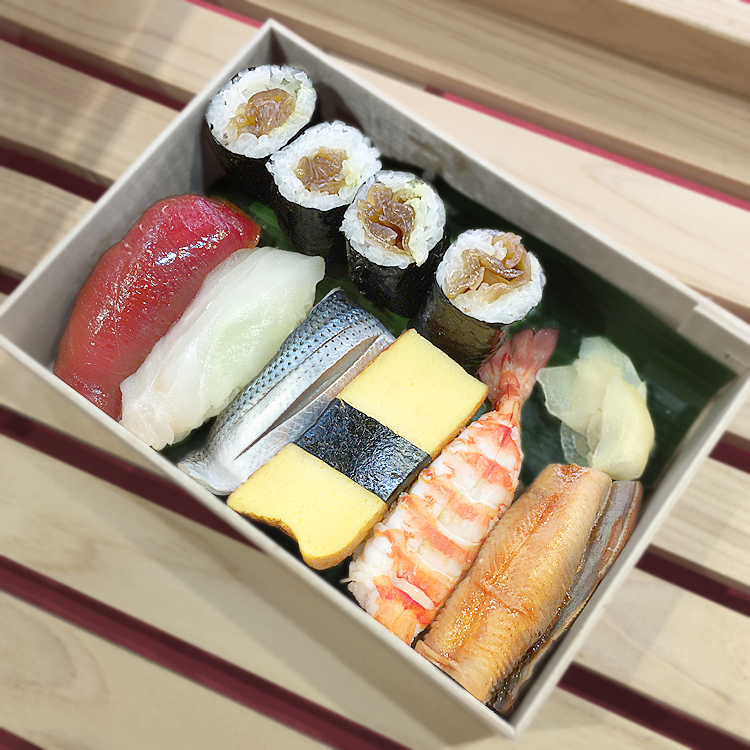 簡単＆本格にぎり寿司を家族で楽しもう！UNAU MAGAZINE ウナウマガジン-理想の暮らしと住まいを探そう