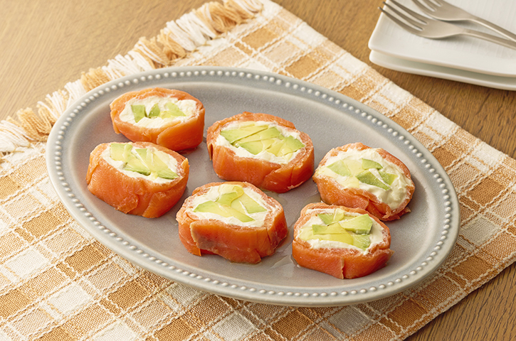 スモークサーモンのカルパッチョのレシピ海外レシピ専門サイト『My Kitchen』世界の料理レシピが満載