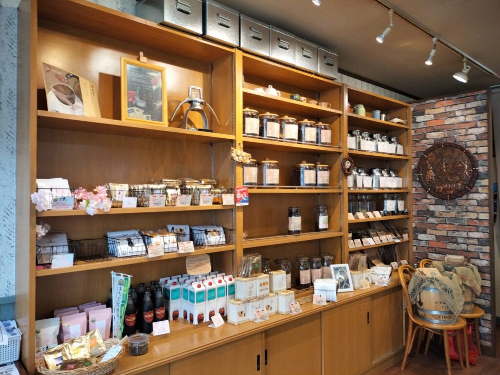 こげ茶に合う色服のお手本配色 11の画像つきで徹底解説–CBK magazine 公式