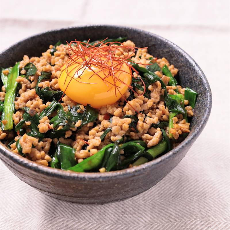 スタミナ料理レシピ豚肉とニラと卵のオイスター炒め 豚ニラ玉ごはんがすすむ中華おかず♪ - minami ∣ 家族ごはんと暮らし