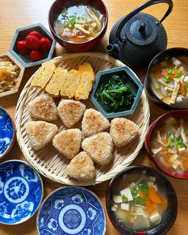 アイデア朝ごはん 簡単！ぶっかけうどんの ３分 レシピ。 : **ねことキッチンで暮らす**